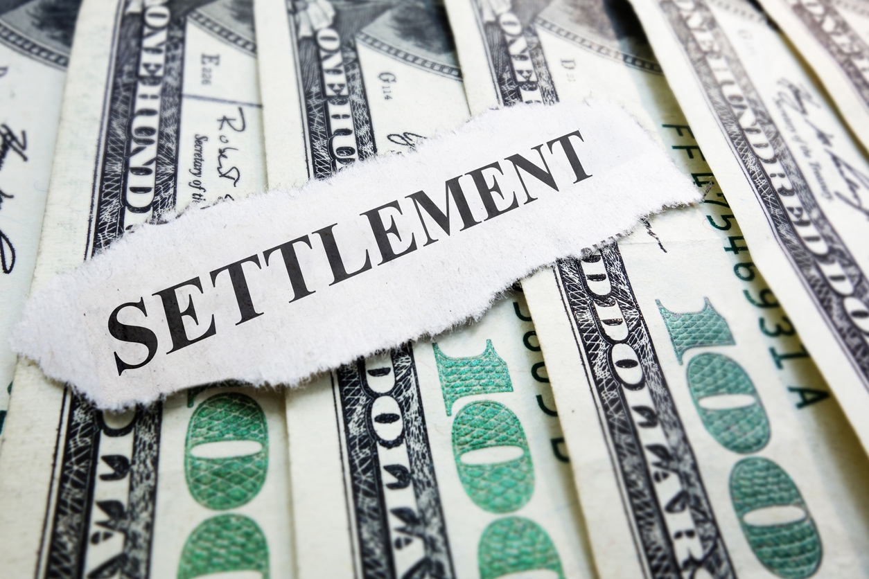 What’s the Difference Between a Settlement and a Verdict?