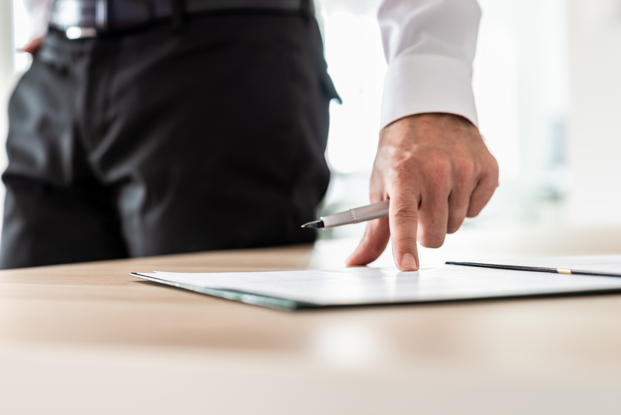 What Is the Difference Between a Verdict and a Settlement?